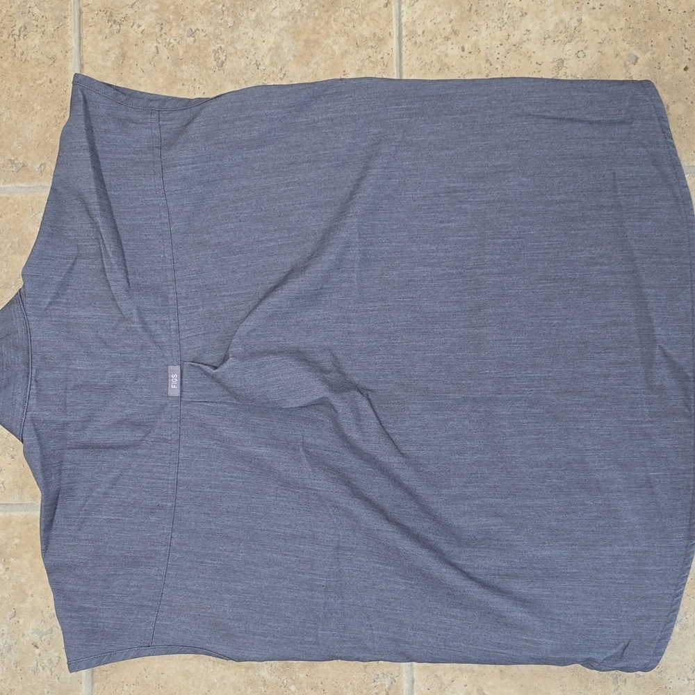 Figs Women's Rafaela Oversized Scrub Top In Graphite - Picture 8 of 8